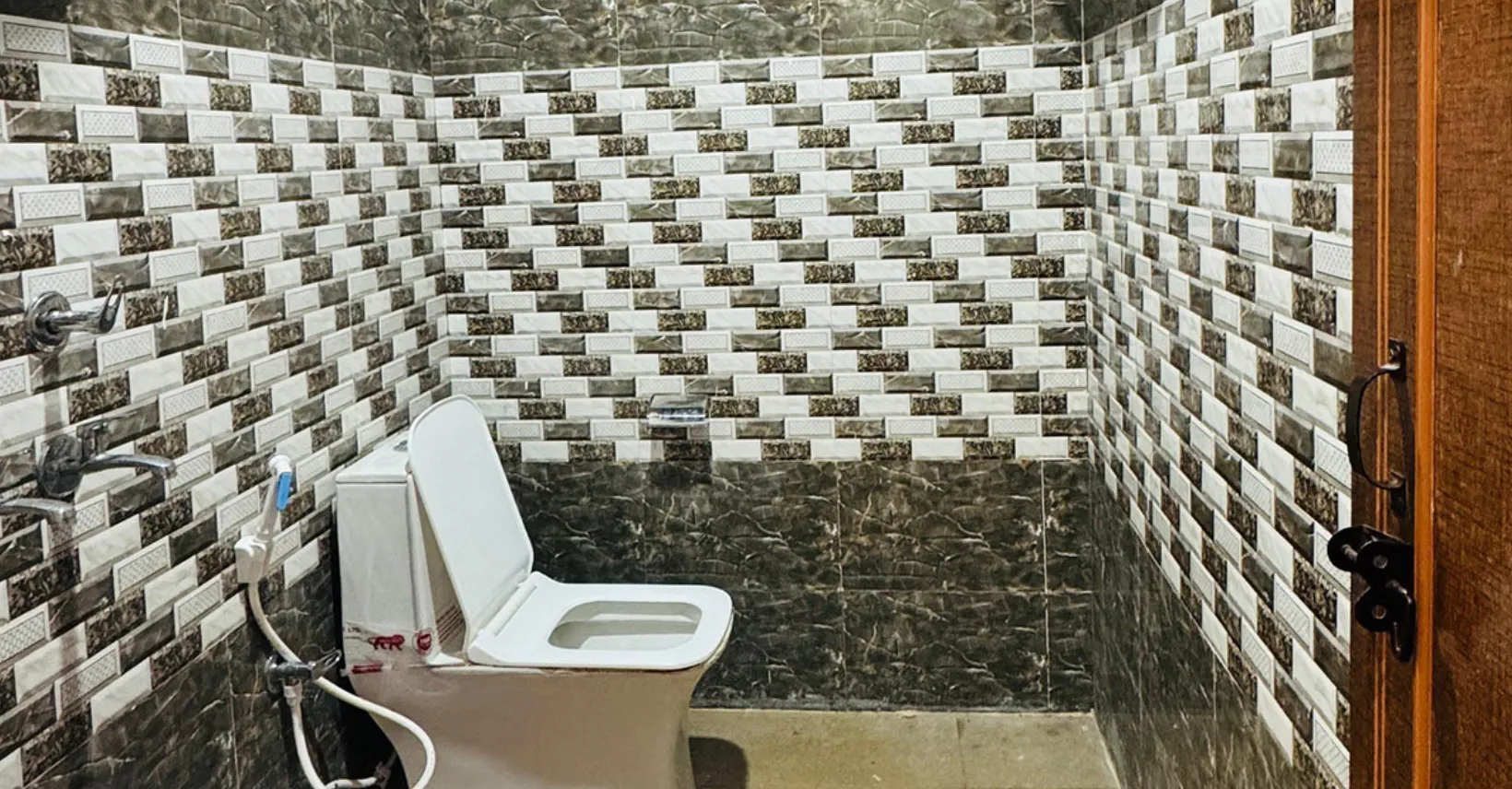 Hillview Nature Retreat Washroom